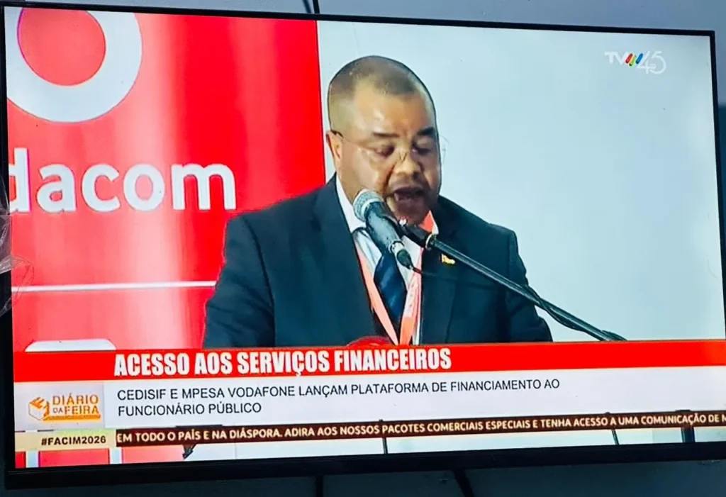 Funcionarios-publicos-passam-a-ter-acesso-a-financiamento-atraves-do-M-Pesa-1024x701 Funcionários públicos passam a ter acesso a financiamento através do M-Pesa