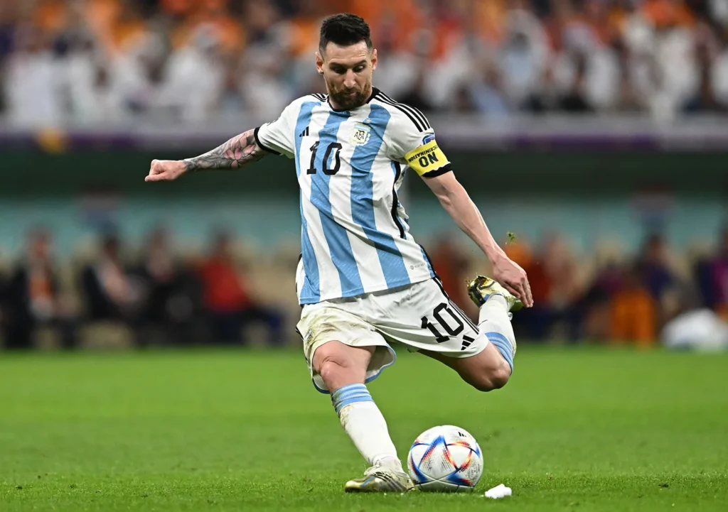 Lionel-Messi-Argentina-Netherlands-World-Cup-Qatar-2022-1024x721 Messi diz adeus à Selecção Argentina após mais de duas décadas